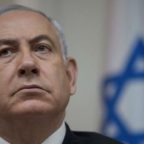 Netanyahu: el criminal de guerra que el PRO declarará “huésped de honor”